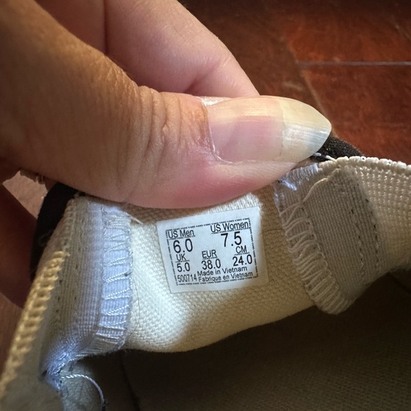 Vans Pink and Yellow Sneakers Vibrant Slip-On Design - Picture 4 of 4